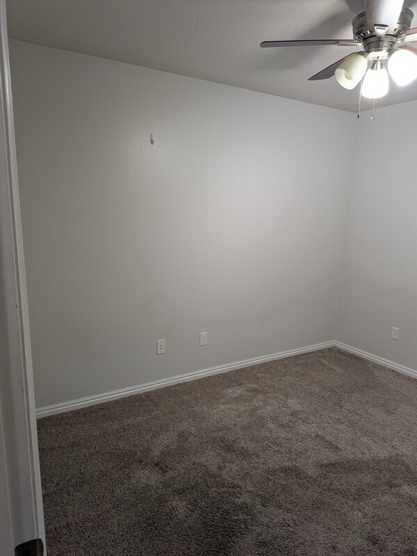 Building Photo - 1255 W 1520 N