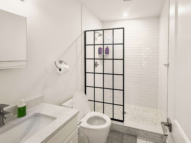 Building Photo - 1427 Germantown Ave