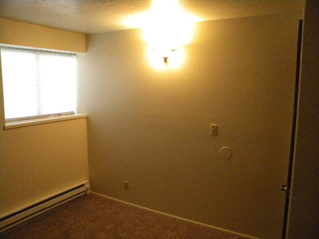 Building Photo - Yokshire Condos