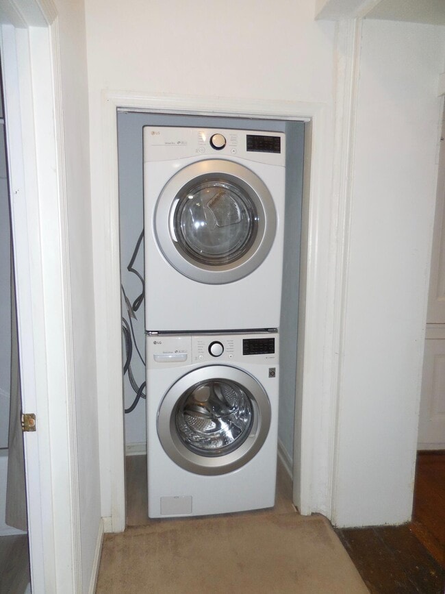 Building Photo - 375 S Upper St