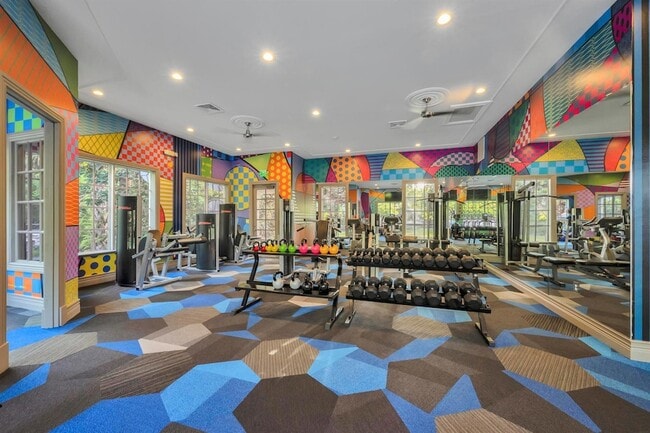 Building Photo - 319 SE Kitching Cir