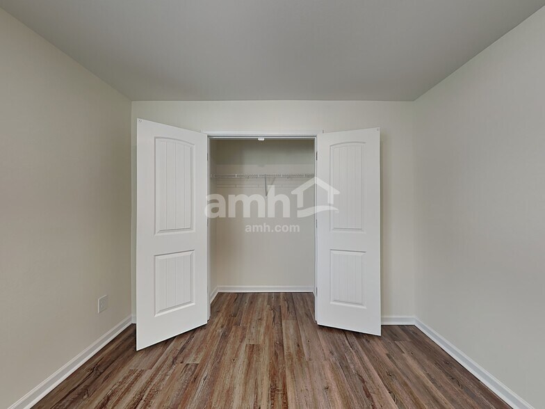 Building Photo - 6046 Mason Tucker Dr
