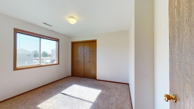 Building Photo - 4517 Steinbeck St