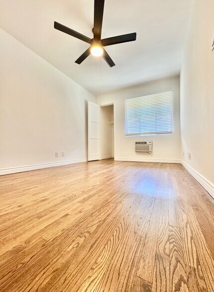 Building Photo - 4517 Fulton Ave