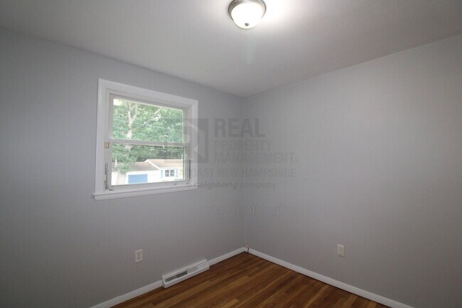 Building Photo - 15 Redden St