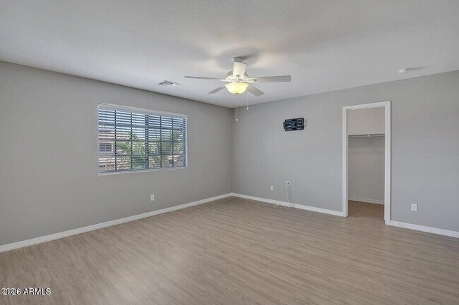 Building Photo - 2717 E Teakwood Pl