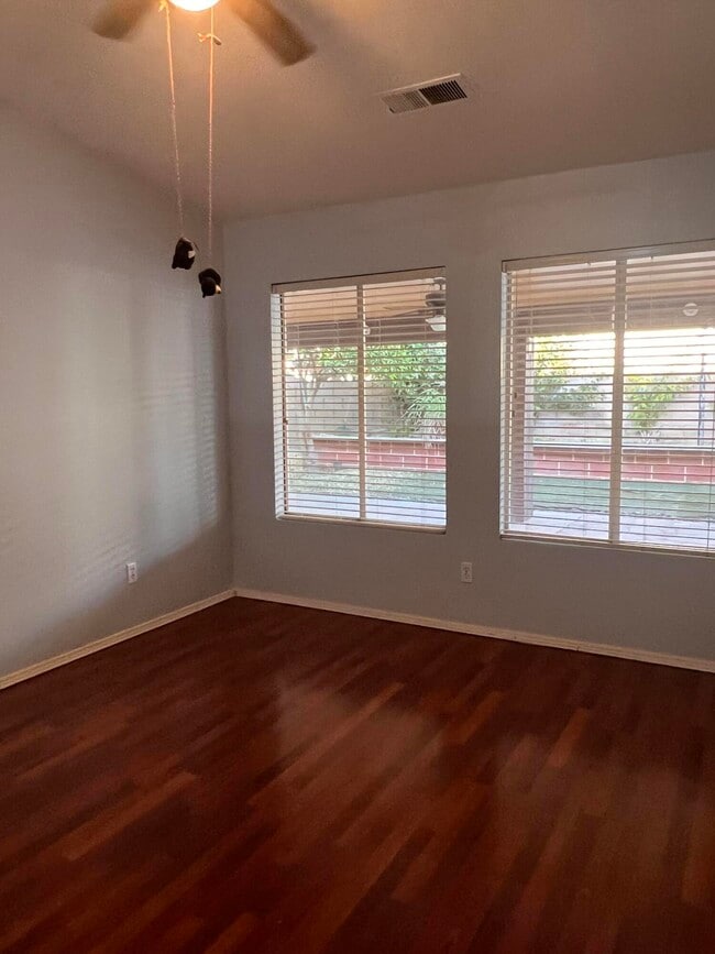 Building Photo - 83144 Albion Dr