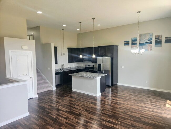 Building Photo - 7874 Cottonwood Ln