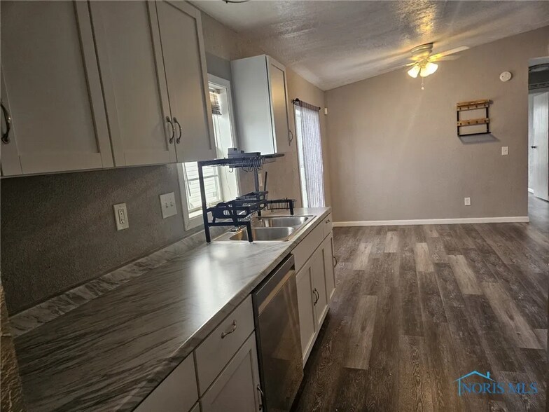 Building Photo - 4611 Granite Ln