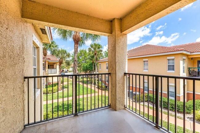 Building Photo - 10336 Fox Trail Rd S