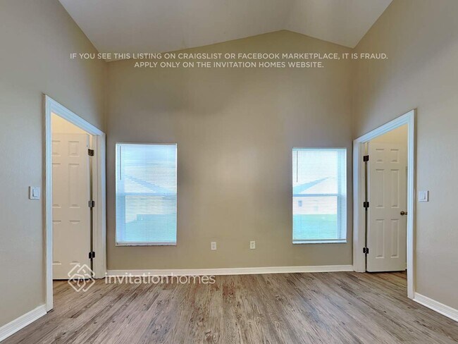 Building Photo - 1151 Sophia Blvd