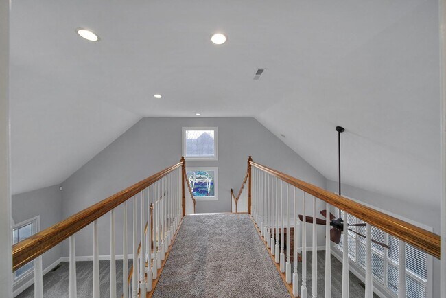 Building Photo - Spacious Four Bedroom Home!