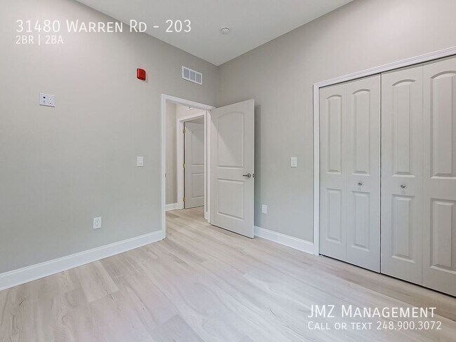 Building Photo - 31480 Warren Rd