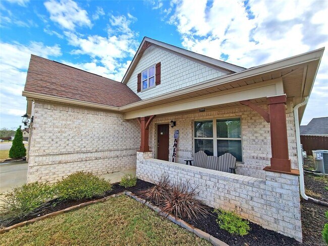 Building Photo - 919 Wheat Ridge Dr