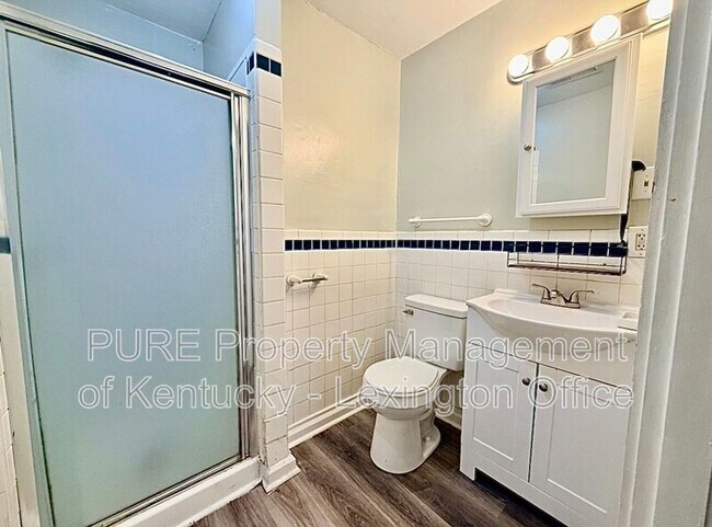 Building Photo - 168 Woodland Ave