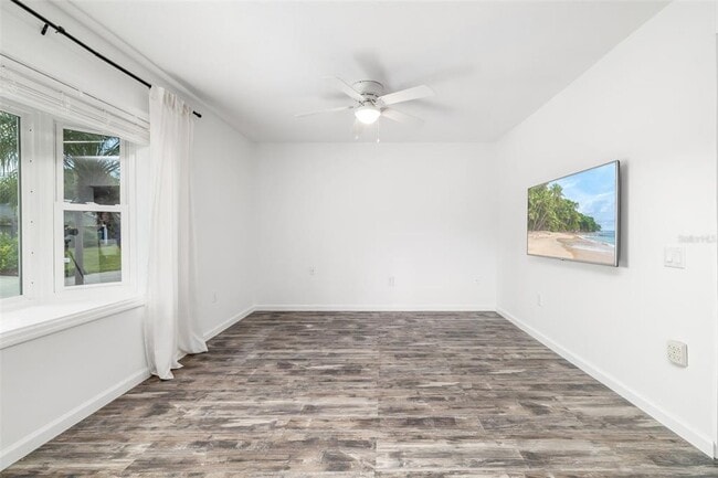 Building Photo - 4603 3rd Ave E