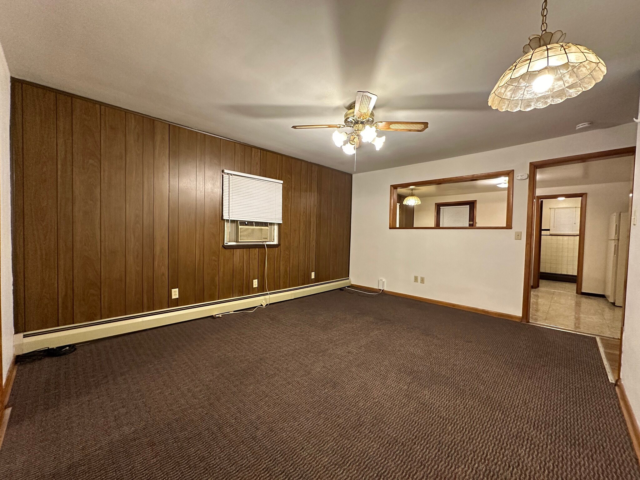 Building Photo - 428 4th Ave