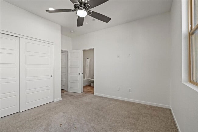 Building Photo - 11303 Kraft Mountain Ave