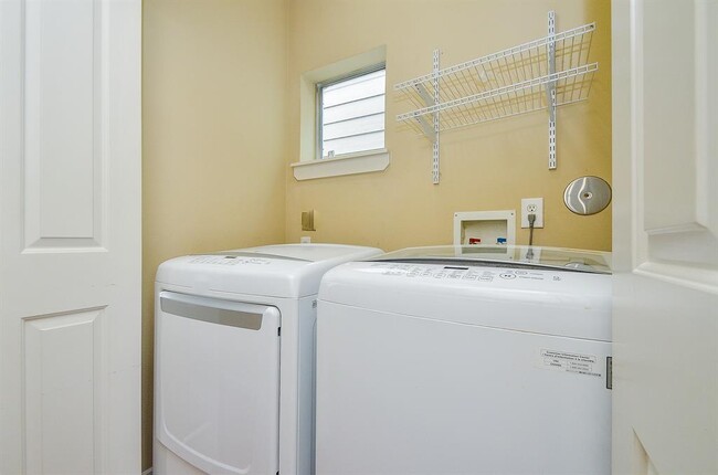 Building Photo - 5313 Ave J-
