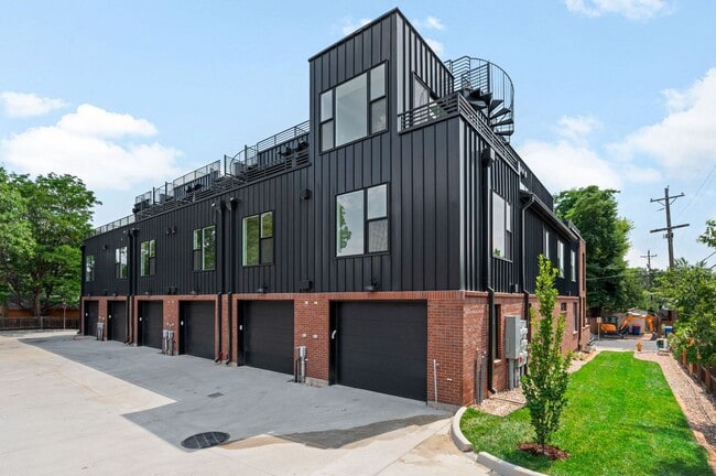 Building Photo - 6979 W 37th Ave