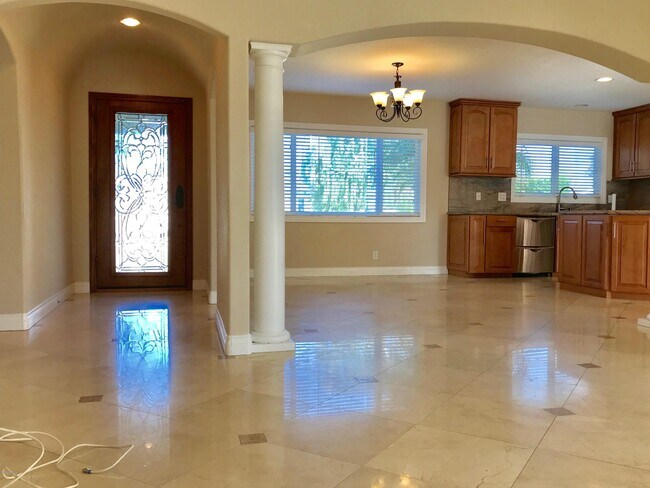 Building Photo - 169 Cathy Dr