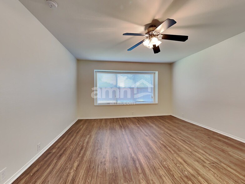 Building Photo - 1813 Wind Dancer Trail