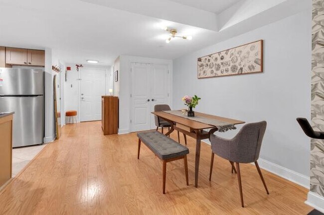 Building Photo - 4301 Park Ave
