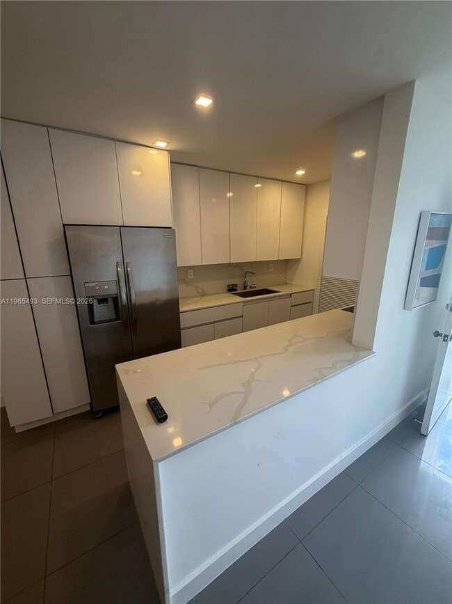 Building Photo - 13105 Ixora Ct