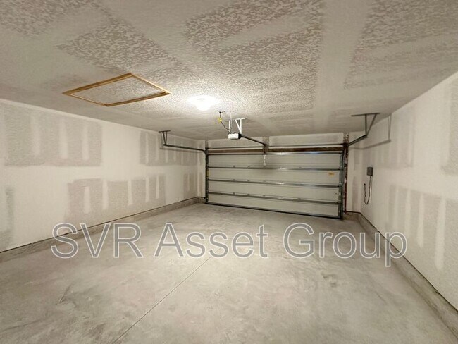 Building Photo - 12593 Creekside Manor Dr