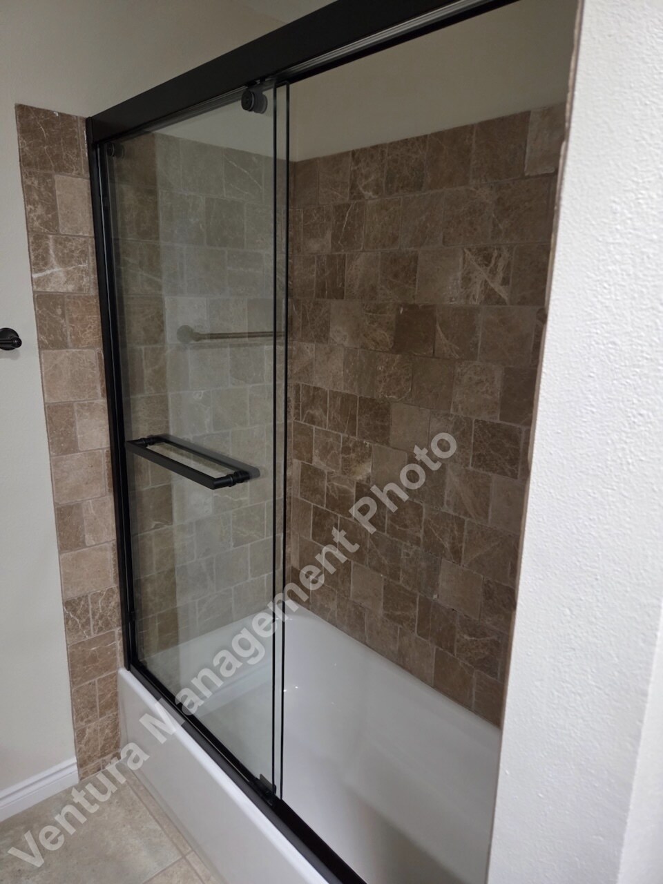 Building Photo - 5665 Meadow Vista Way