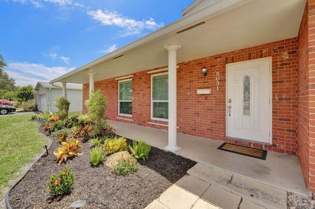 Building Photo - 5031 SW 88th Terrace