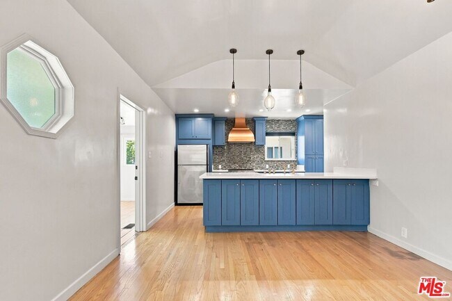 Building Photo - 5412 Marburn Ave