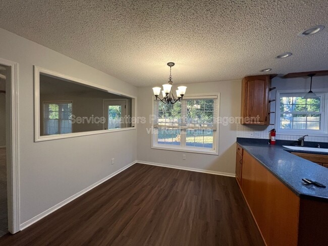 Building Photo - 6004 Players Pl