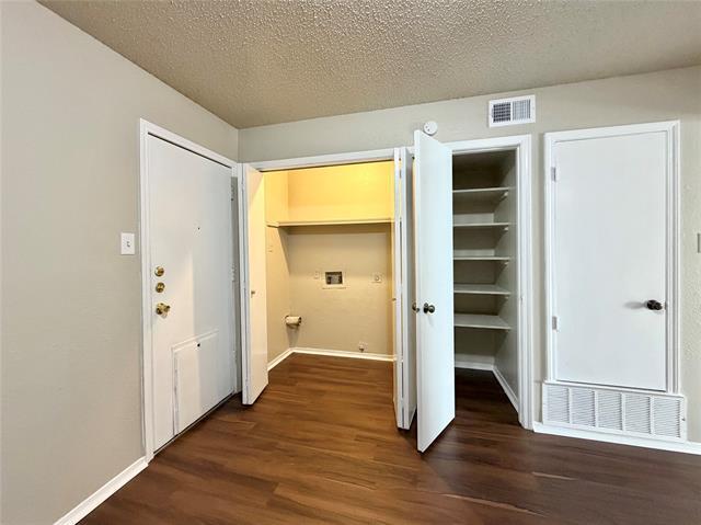 Building Photo - 3051 Olympia Dr