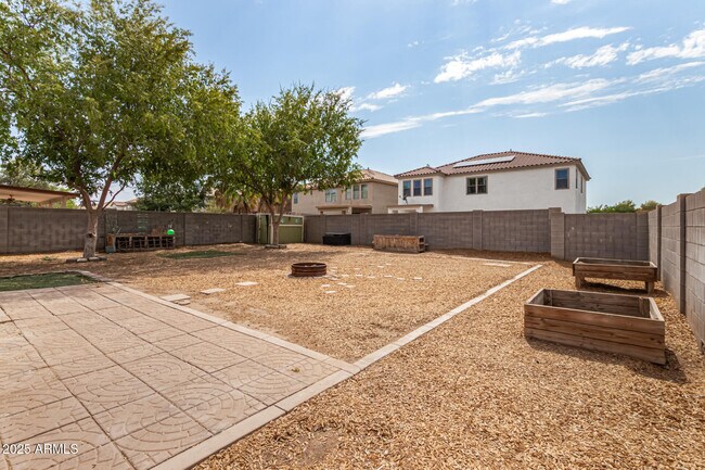 Building Photo - 40234 N Lerwick Dr