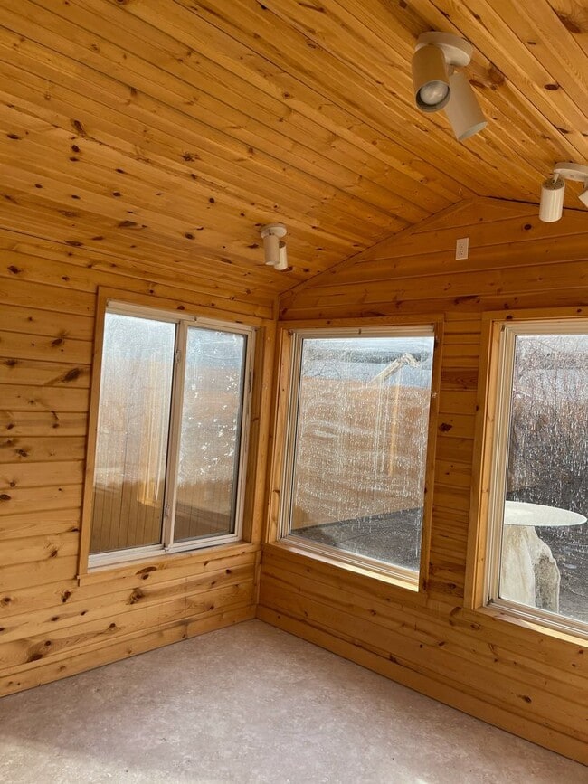 Building Photo - Four bedroom, two bathroom lovely brick ho...