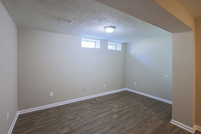 Building Photo - 2509 Merrick Ct