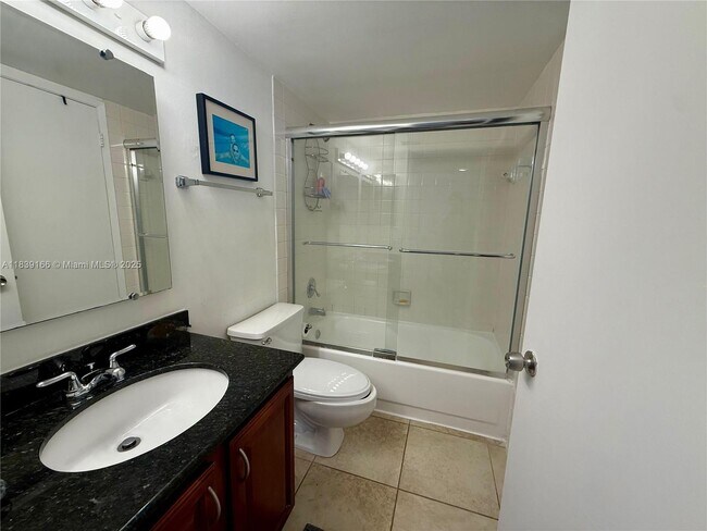 Building Photo - 770 Claughton Island Dr