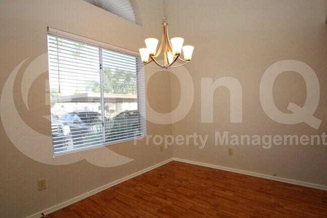 Building Photo - 2100 W Lemon Tree Pl