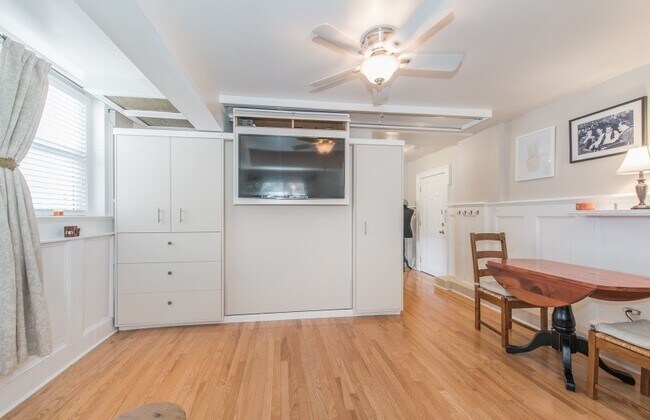 Building Photo - 51 S Park St