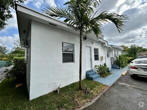 Building Photo - 601 NW 90th St