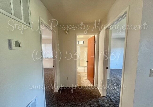 Building Photo - 94 S Norlin St