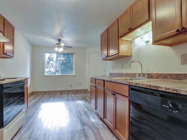 Building Photo - 14110 SW Allen Blvd