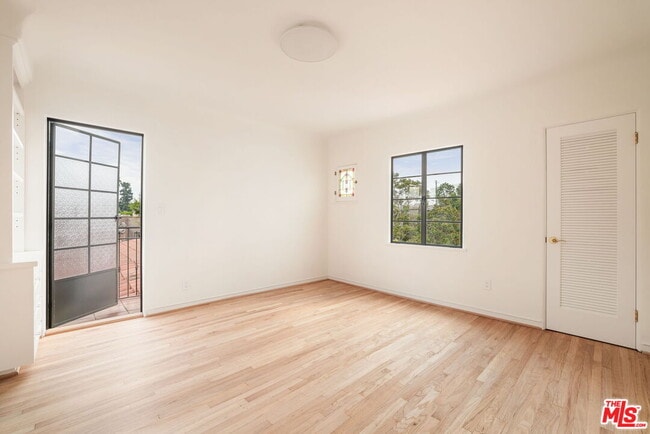 Building Photo - 2228 Prospect Ave