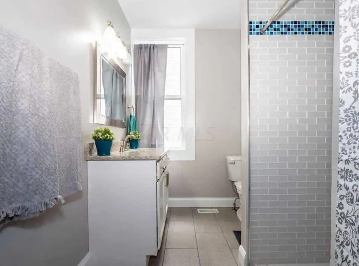 Building Photo - 1235 Highland St