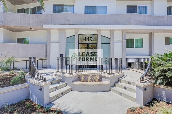 Building Photo - 449 Le Doux Rd