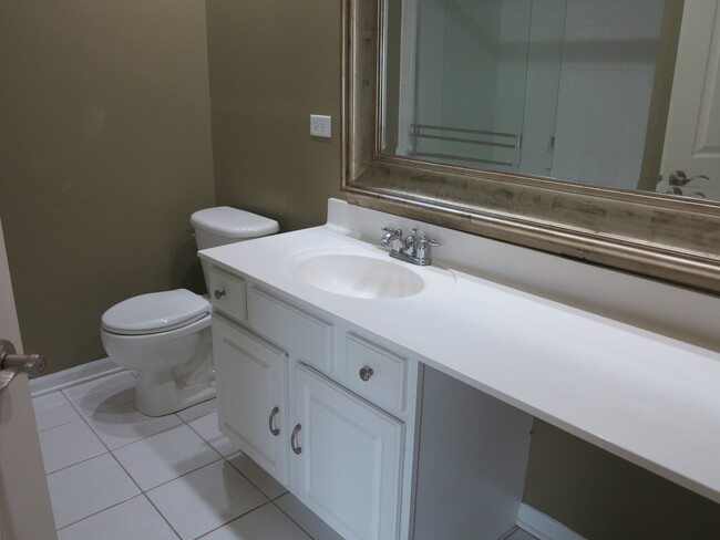 Building Photo - 409 Cary Woods Cir
