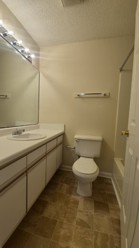 Building Photo - 320 Brownlea Dr