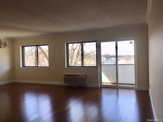 Building Photo - 30 Greenridge Ave