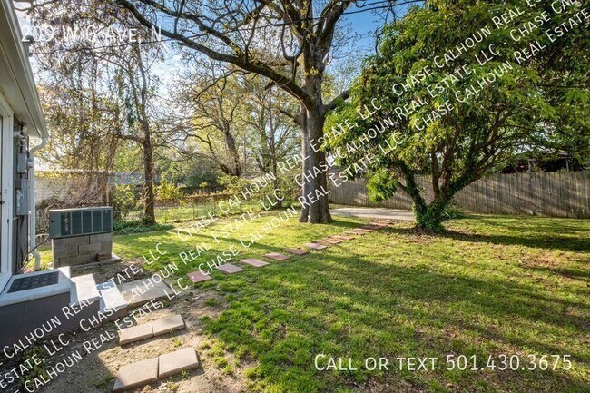 Building Photo - 209 W G Ave